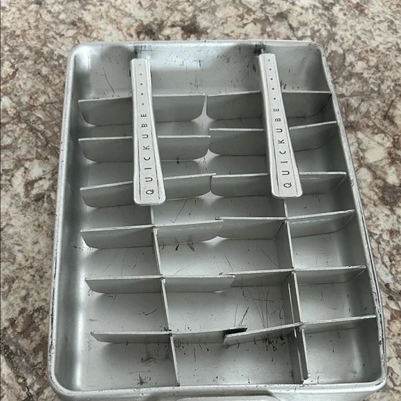 Vintage Frigidaire Double Lever Ice Cube Tray 11 x 8 Inches - Picture 5 of 6